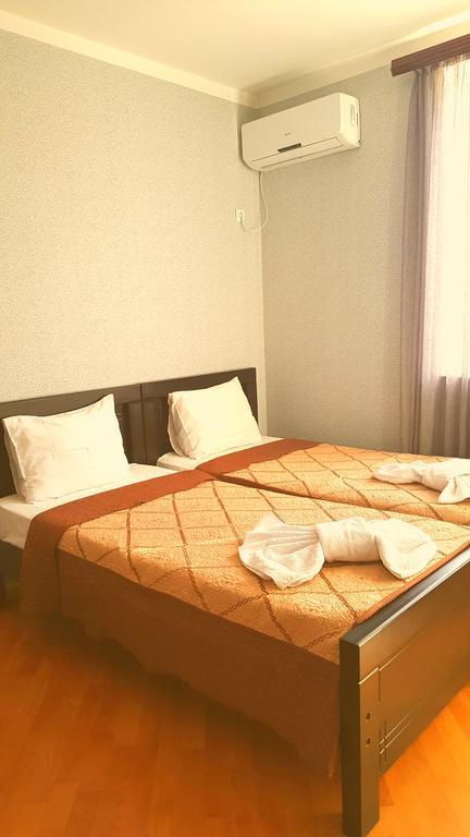 Hotel Sali Tbilisi Buitenkant foto